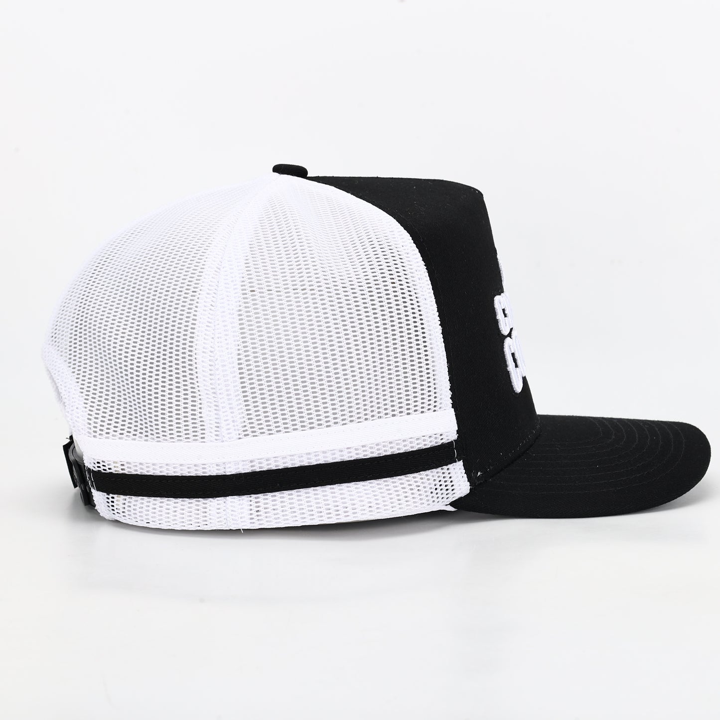 City N Country - CNC - Cap - 3D Classic - Black and White