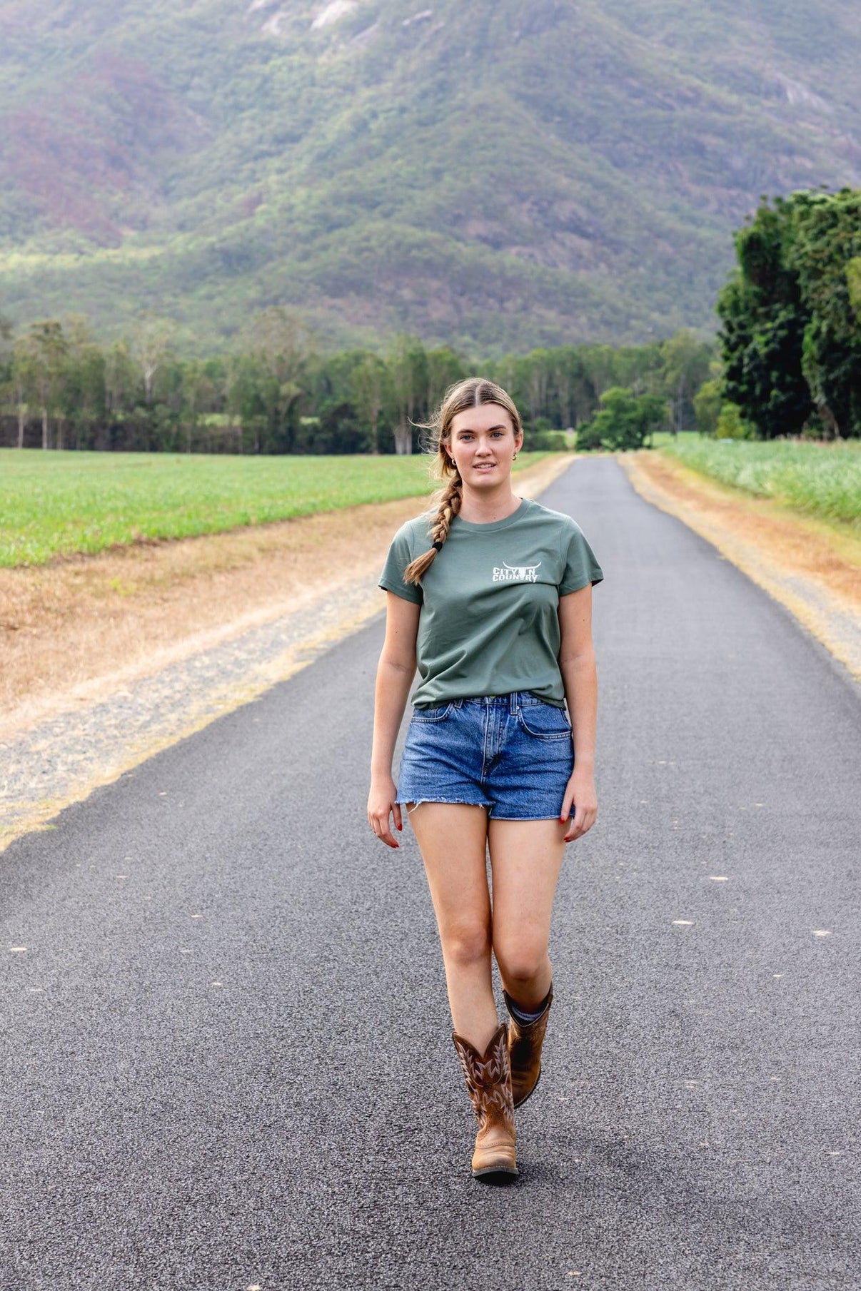 CNC - CITY N COUNTRY - WOMEN'S TEE - SAGE - City N Country