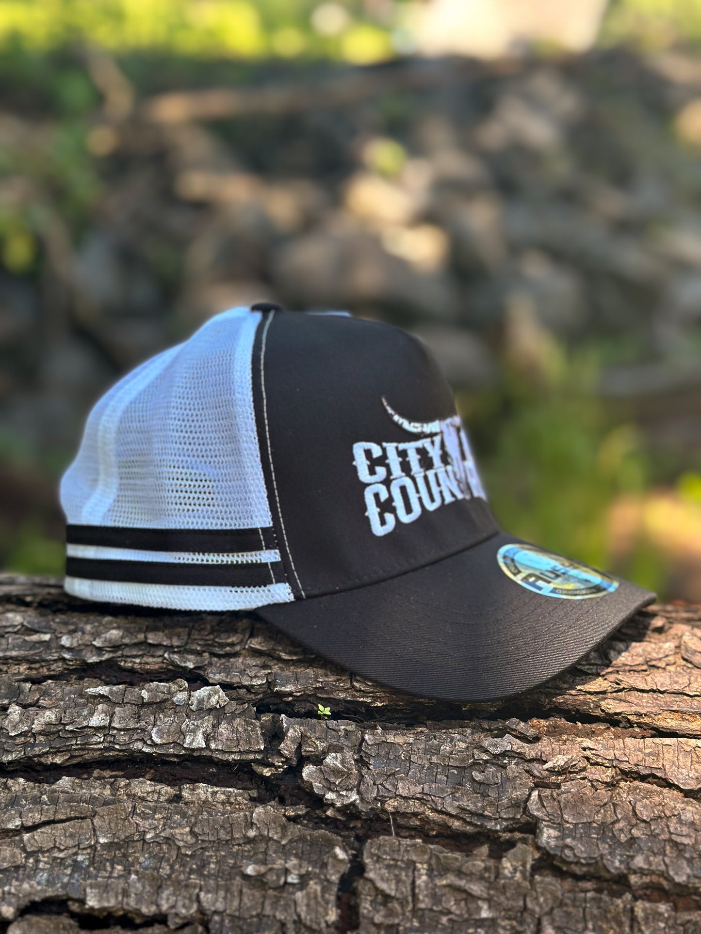 City N Country Cap - Black/White