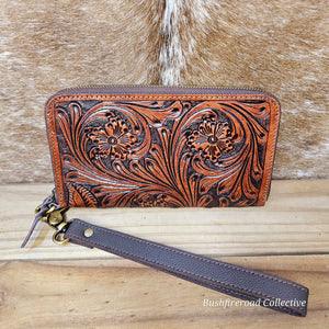 Bushfire Road - TABITHA CLUTCH - TAN - City N Country